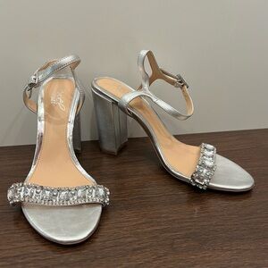 Like New Jewel Badgley Mischka block heel